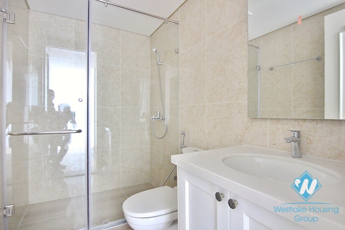A magnificent 4 bedroom apartment for rent in De L’Roi Soleil